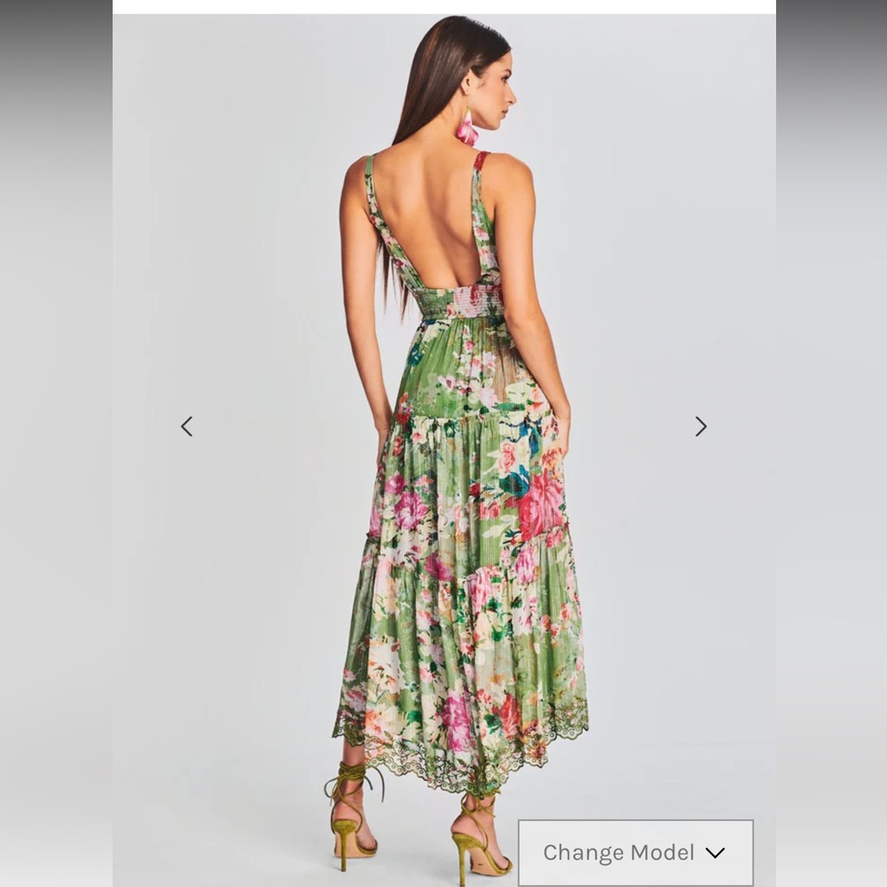 ZARIA LONG DRESS
Hemant & Nandita - Picture 2 of 3